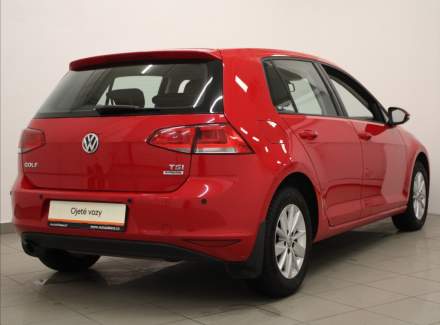 Volkswagen - Golf