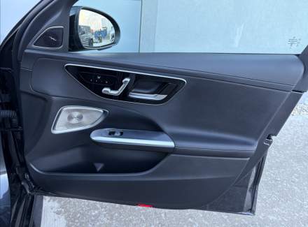 Mercedes-Benz - C-class