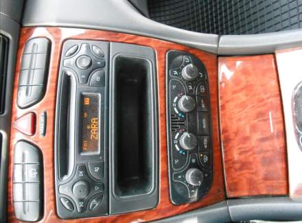 Mercedes-Benz - C-class