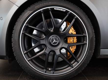 Mercedes-Benz - E-class