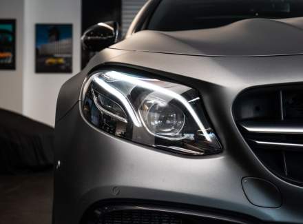 Mercedes-Benz - E-class