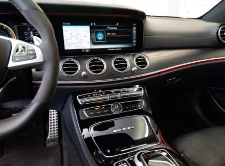 Mercedes-Benz - E-class