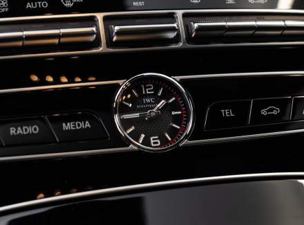 Mercedes-Benz - E-class