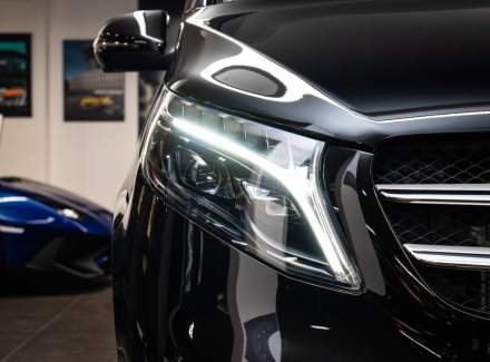 Mercedes-Benz - V-class