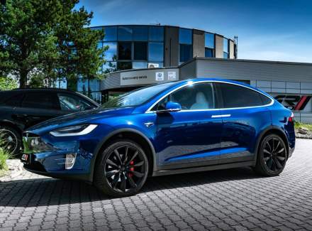 Tesla - Model X