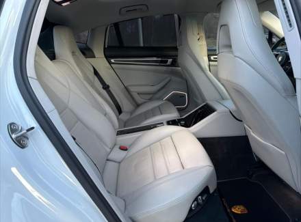 Porsche - Panamera