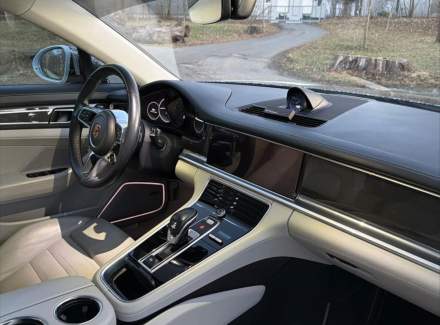Porsche - Panamera