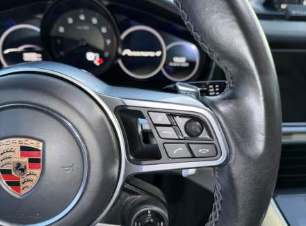 Porsche - Panamera