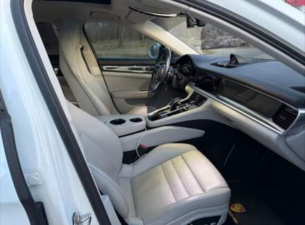 Porsche - Panamera