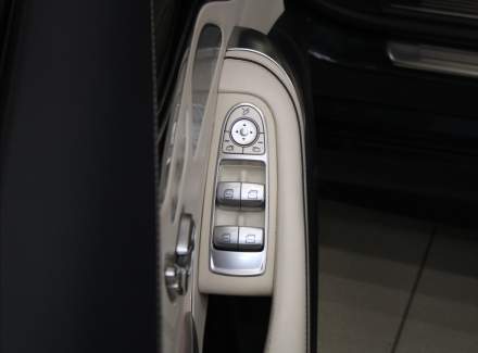 Mercedes-Benz - S-class