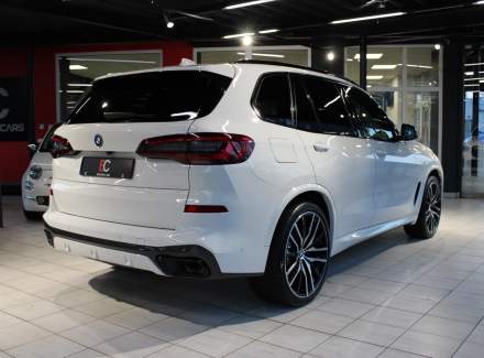 BMW - X5