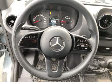 Mercedes-Benz - Sprinter