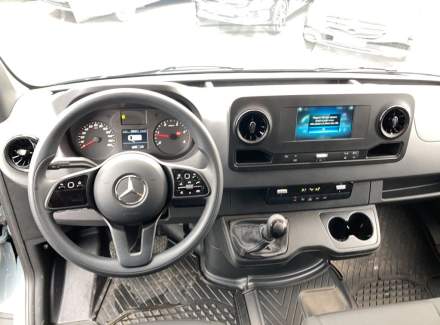Mercedes-Benz - Sprinter