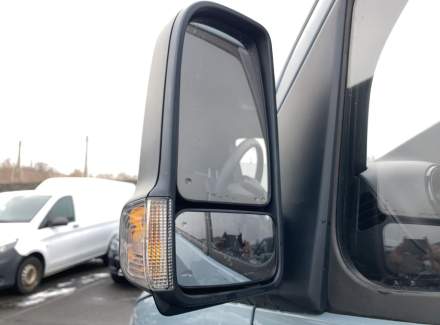 Mercedes-Benz - Sprinter