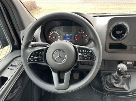 Mercedes-Benz - Sprinter