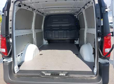 Mercedes-Benz - Vito