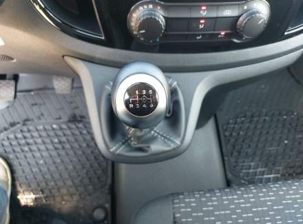 Mercedes-Benz - Vito