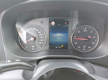 Mercedes-Benz - Vito