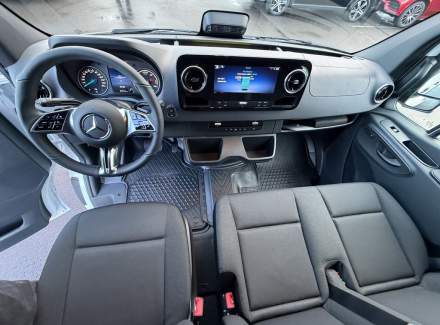 Mercedes-Benz - Sprinter