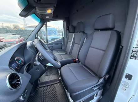 Mercedes-Benz - Sprinter