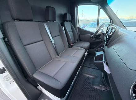 Mercedes-Benz - Sprinter