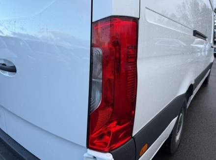 Mercedes-Benz - Sprinter