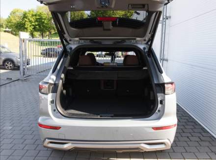 Mitsubishi - Outlander