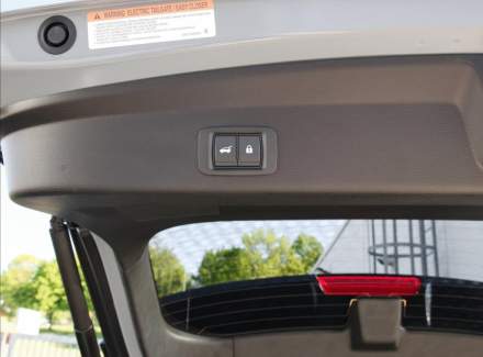 Mitsubishi - Outlander