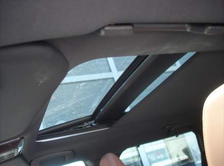 Mitsubishi - Outlander