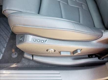 DS Automobiles - DS7 Crossback