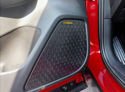 Mitsubishi - Outlander