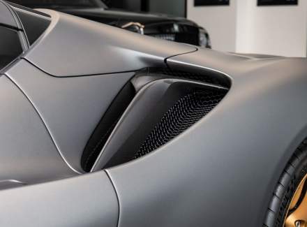 Ferrari - SF90 Stradale