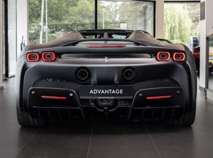 Ferrari - SF90 Stradale