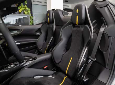 Ferrari - SF90 Stradale