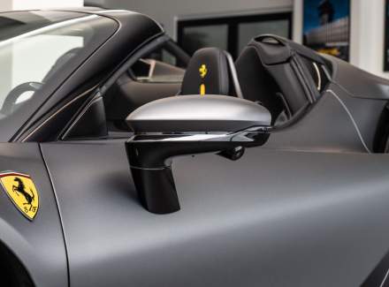 Ferrari - SF90 Stradale