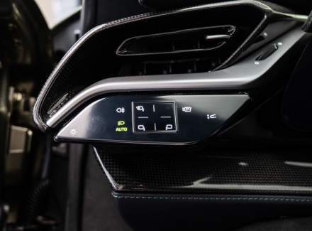 Ferrari - SF90 Stradale