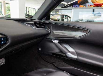 Ferrari - SF90 Stradale