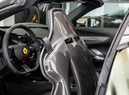 Ferrari - SF90 Stradale