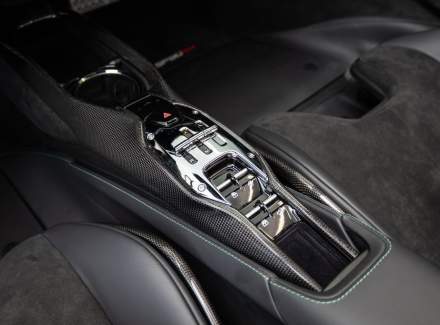 Ferrari - SF90 Stradale