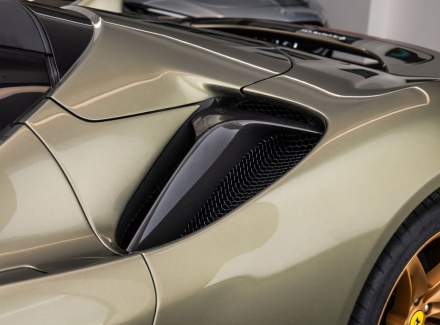 Ferrari - SF90 Stradale