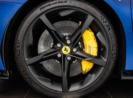 Ferrari - SF90 Stradale