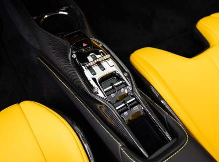 Ferrari - SF90 Stradale