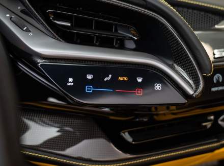 Ferrari - SF90 Stradale