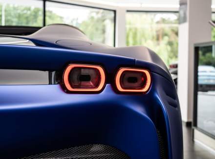 Ferrari - SF90 Stradale