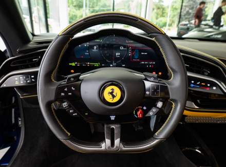 Ferrari - SF90 Stradale