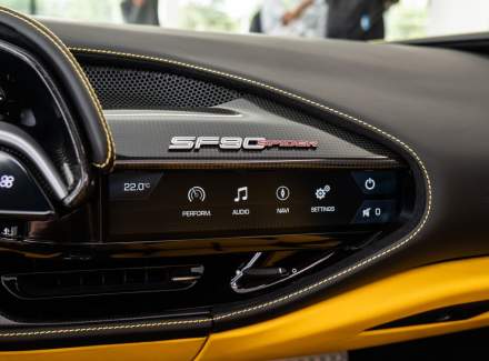 Ferrari - SF90 Stradale