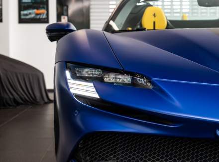 Ferrari - SF90 Stradale