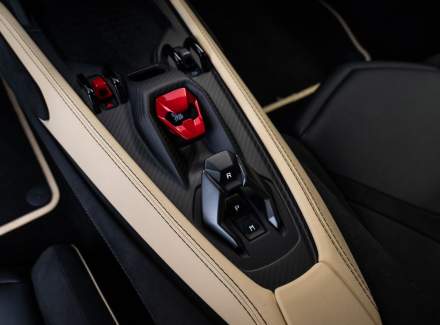 Lamborghini - Revuelto