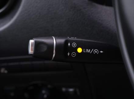 Mercedes-Benz - Vito