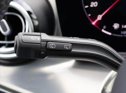 Mercedes-Benz - V-class